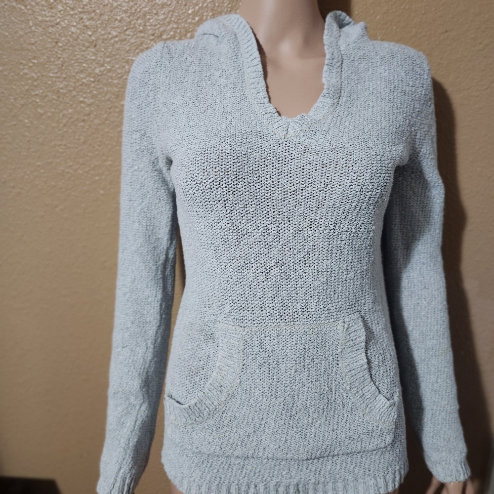 Roxy Women's Light Gray V-Neck Sweater medium